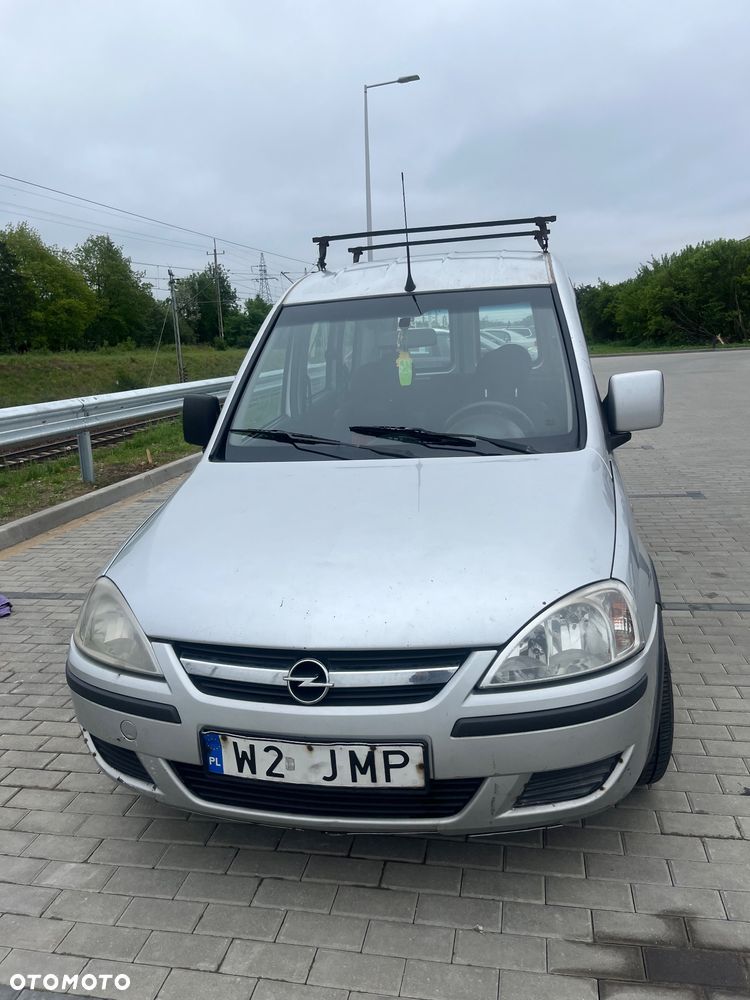 Opel Combo Tour - 2