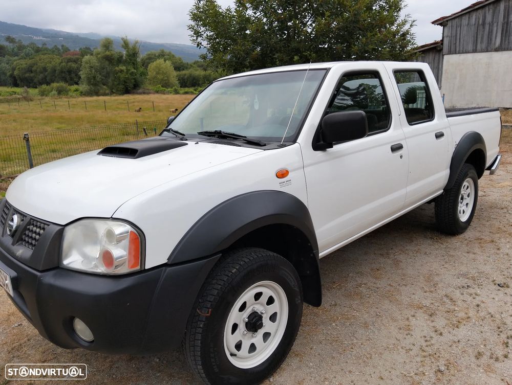 Nissan Navara 2.5 dCi CD FE 4WD - 1