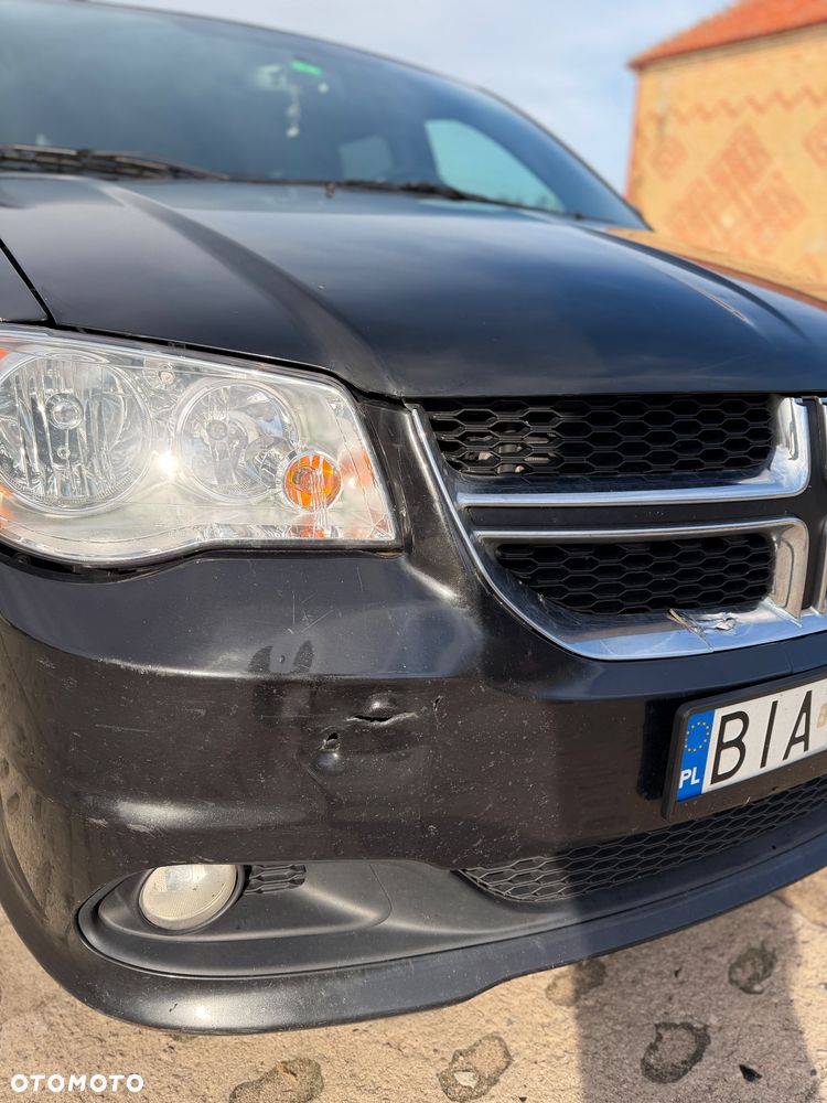 Dodge Grand Caravan - 8