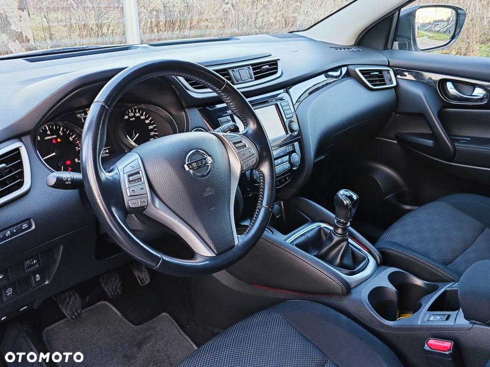 Nissan Qashqai 1.6 DIG-T N-Connecta - 22