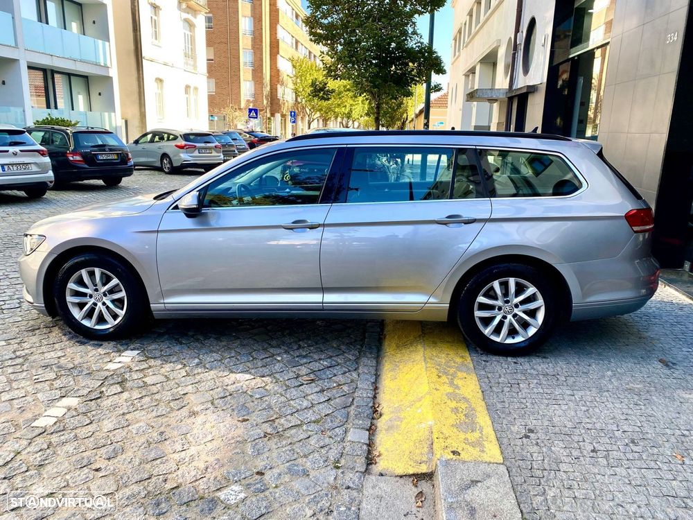 VW Passat Variant 2.0 TDI Confortline DSG - 9