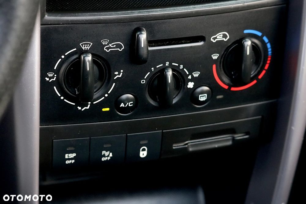 Peugeot 207 CC - 32
