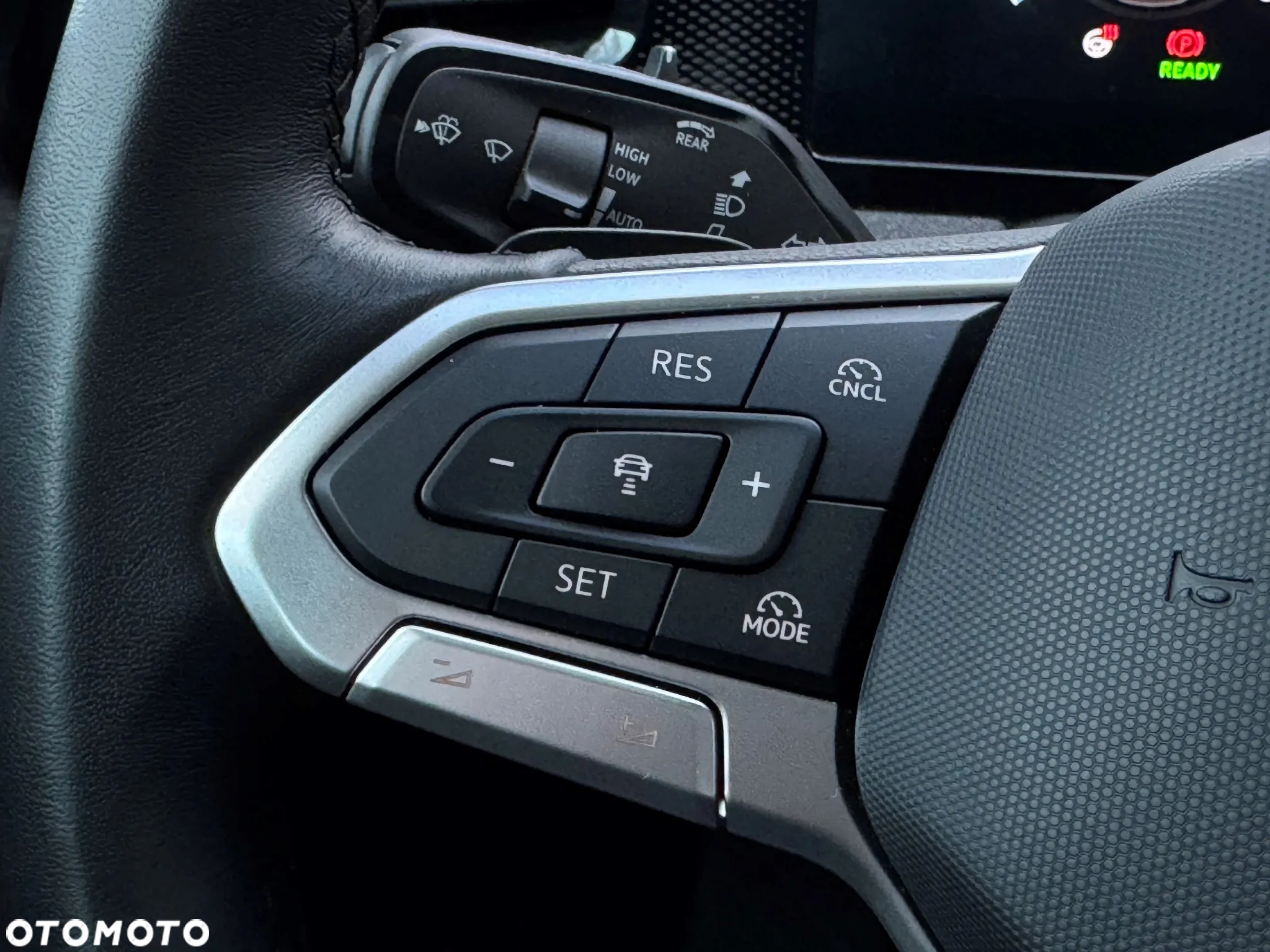 Volkswagen Passat - 17