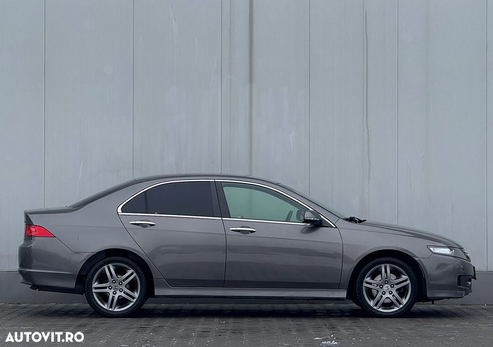 Honda Accord 2.2i-CTDi 4 Door Executive - 9