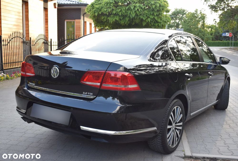 Volkswagen Passat 2.0 TDI Highline DSG - 11
