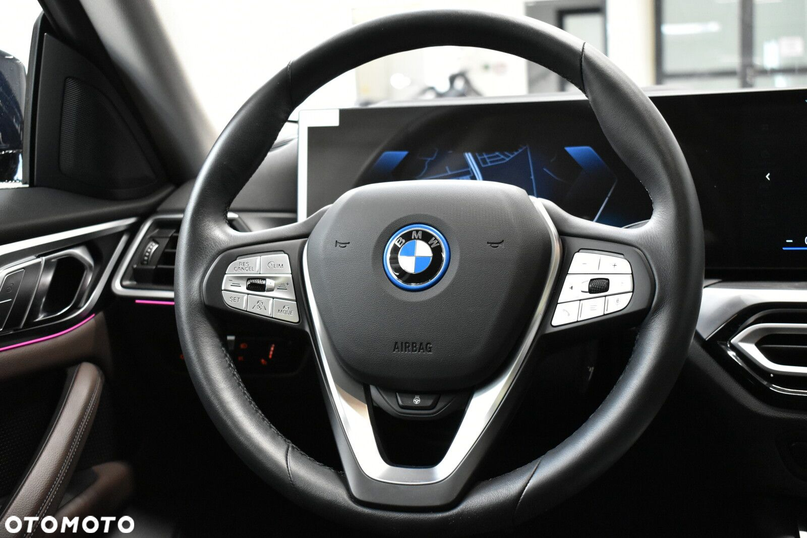 BMW i4 - 10