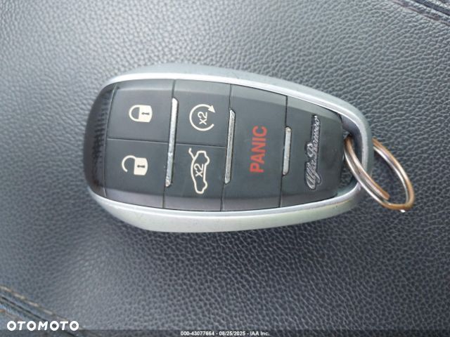 Alfa Romeo Stelvio 2.0 Turbo TI Q4 - 14
