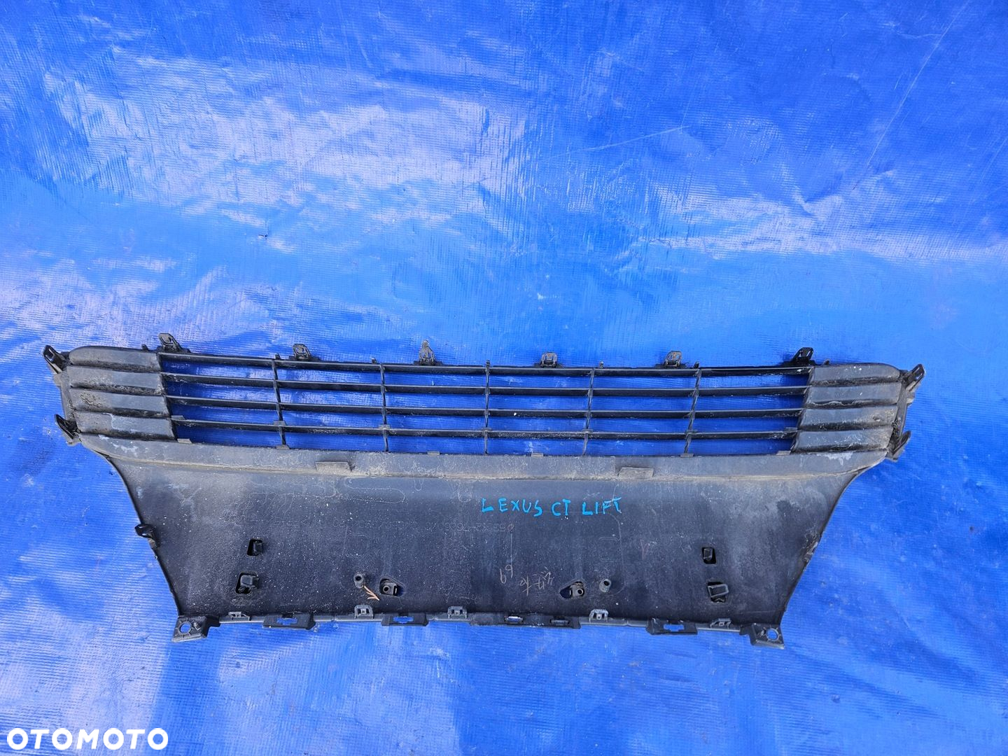 Lexus CT 200H LIFT 14- KRATKA ZDERZAKA GRILL ATRAPA - 3
