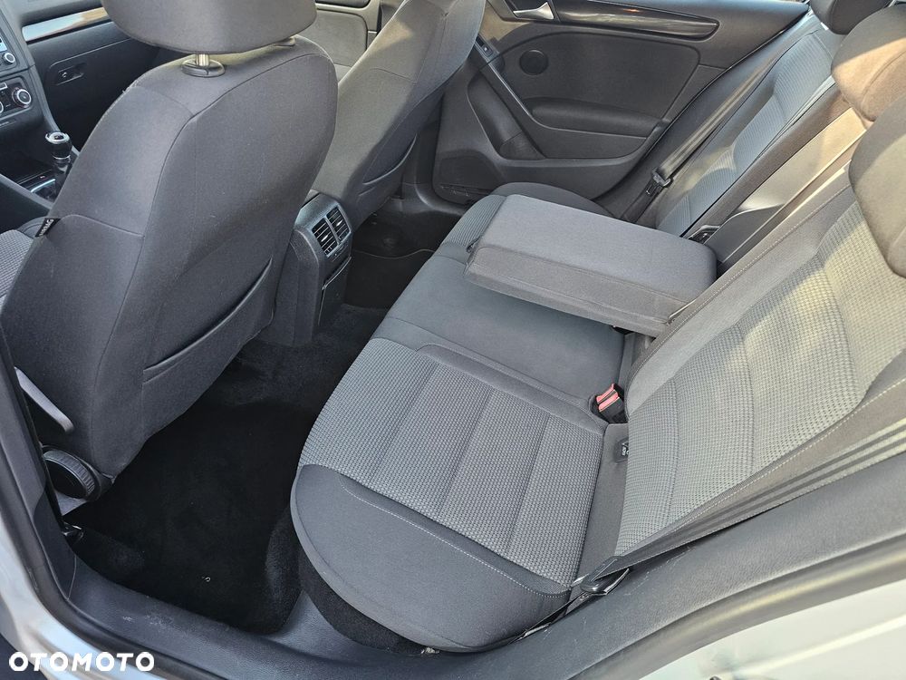 Volkswagen Golf 2.0 TDI Edition - 23