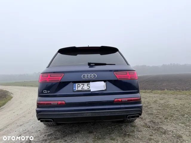 Audi Q7 - 11
