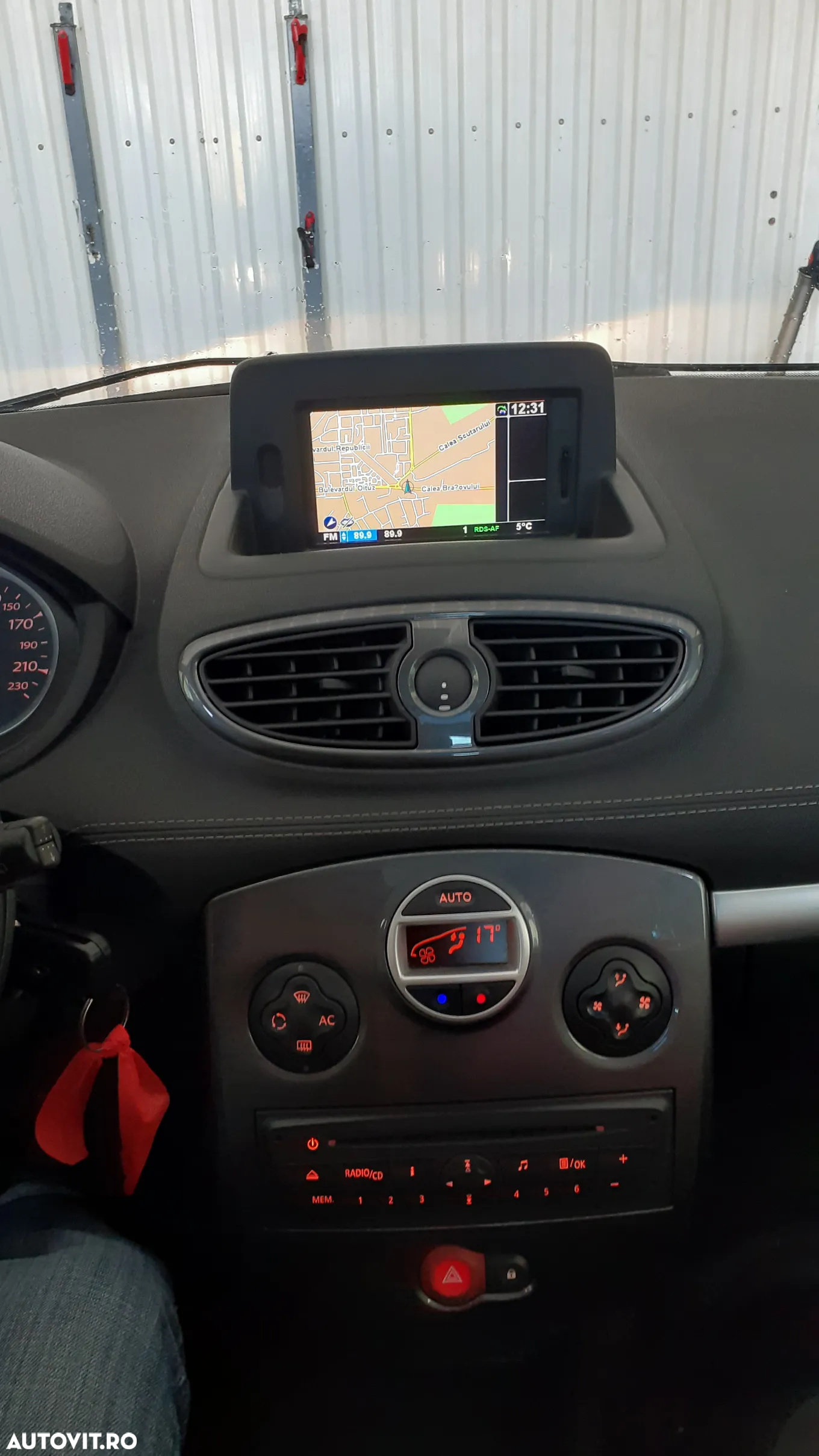 Renault Clio - 8