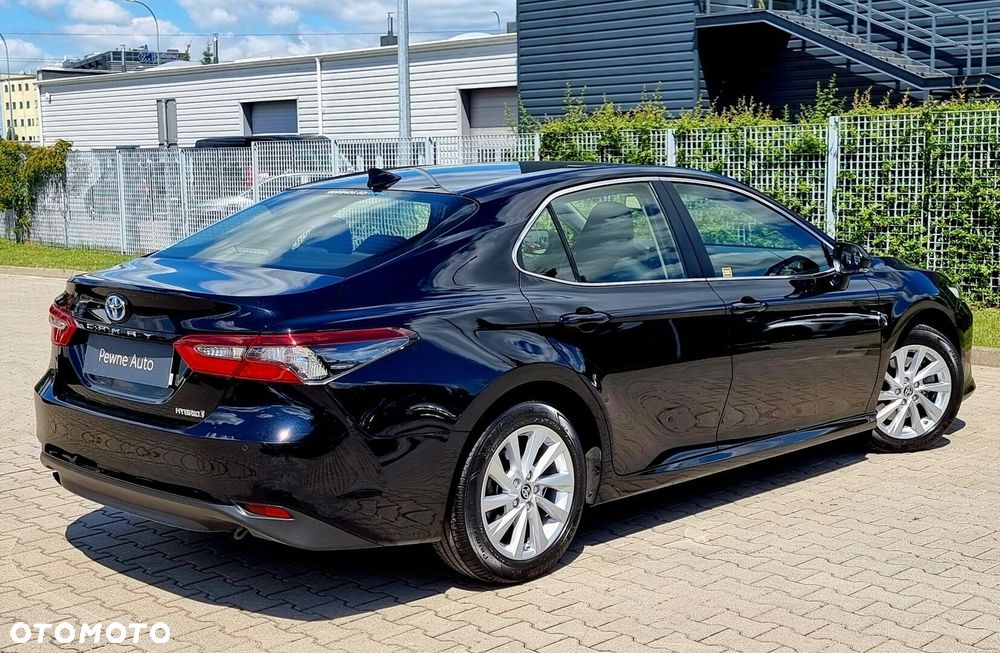 Toyota Camry 2.5 Hybrid Comfort CVT - 4