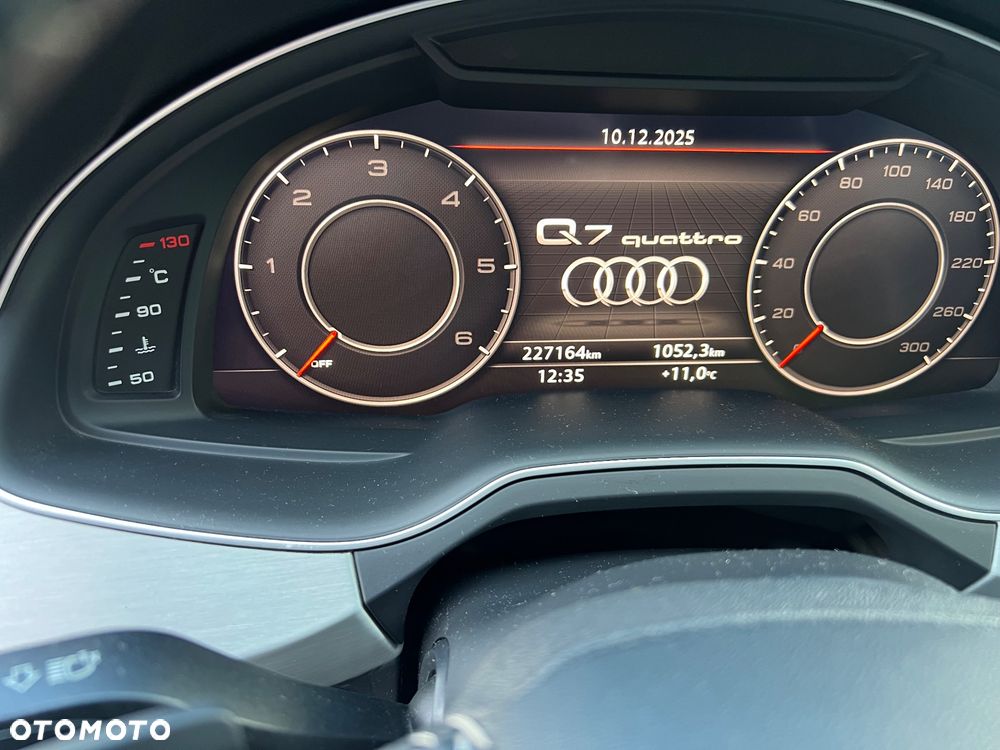 Audi Q7 - 7