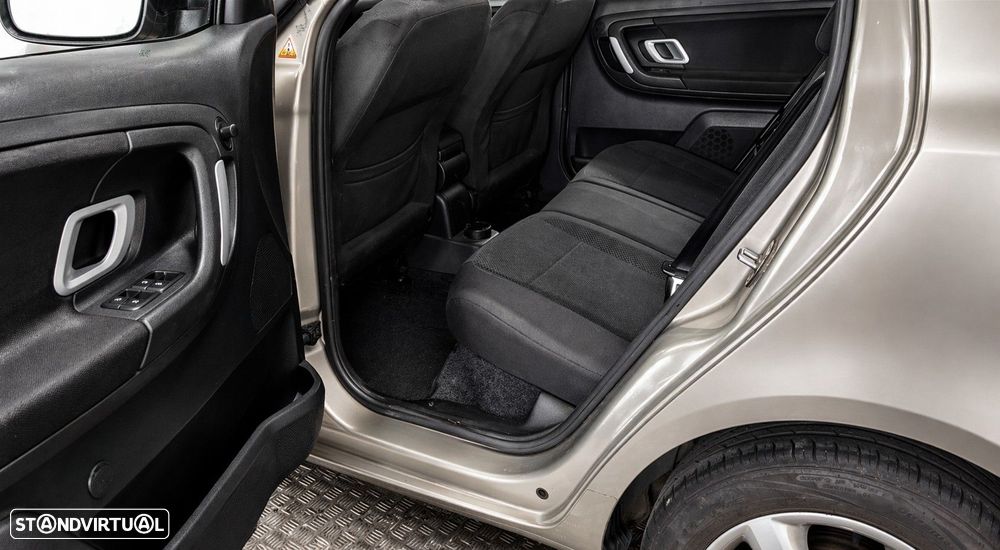 Skoda Fabia 1.4 TDI Active - 23