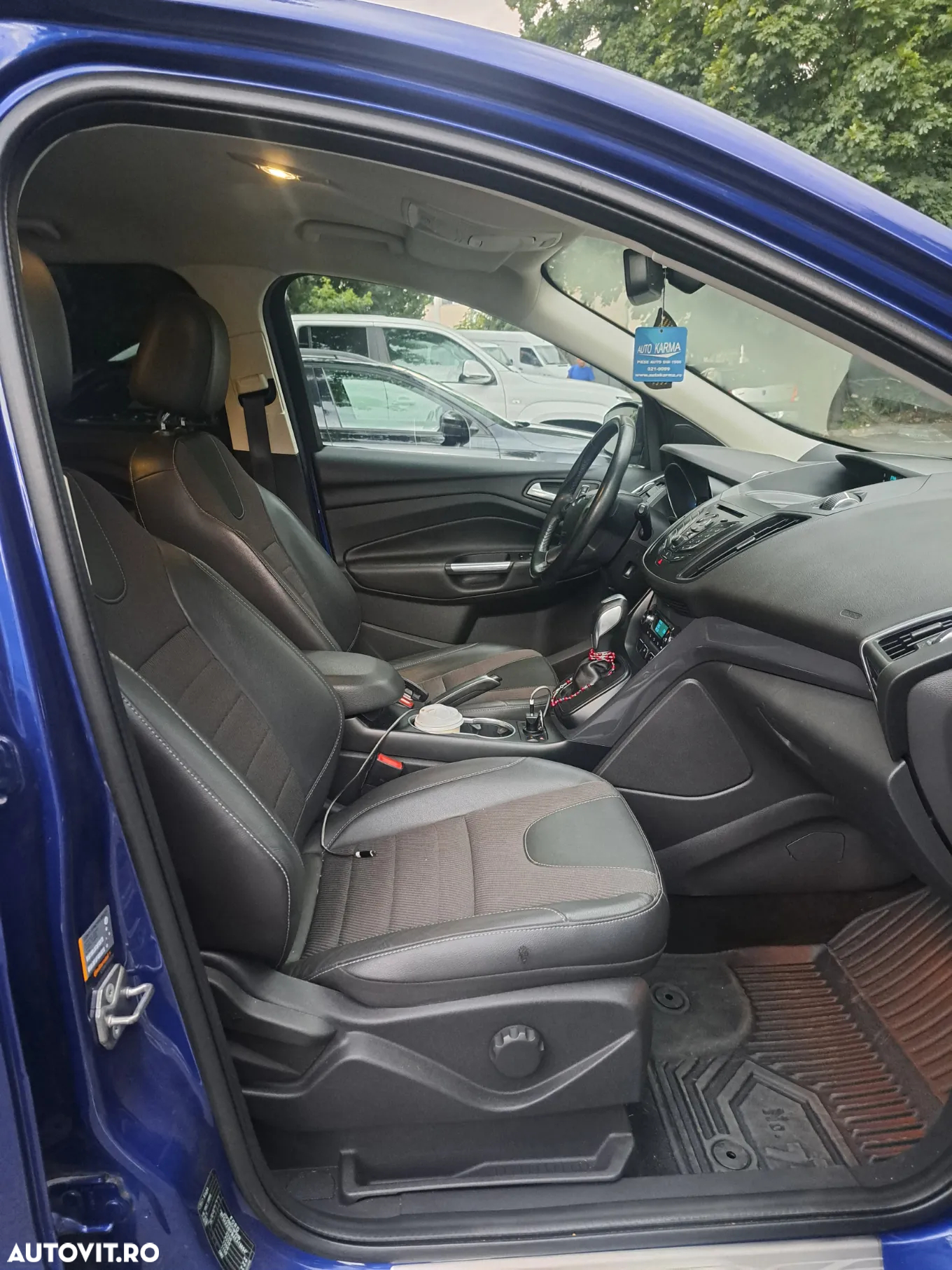 Ford Kuga - 9