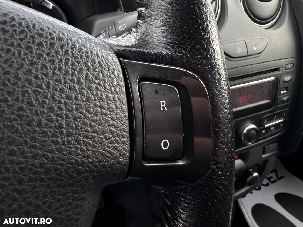 Dacia Duster dCi 110 FAP 4x2 Laureate - 24