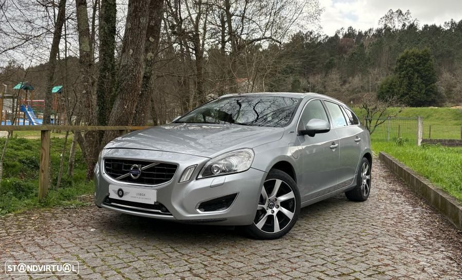 Volvo V60 2.4 D6 Summum AWD Phev - 1
