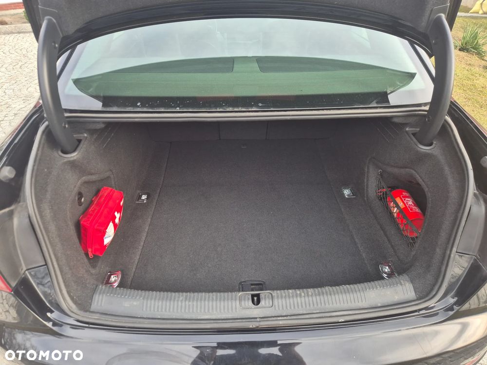 Audi A4 Limousine 2.0 TDI S tronic - 8