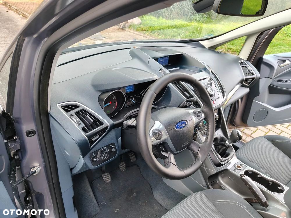 Ford Grand C-MAX Titanium - 22