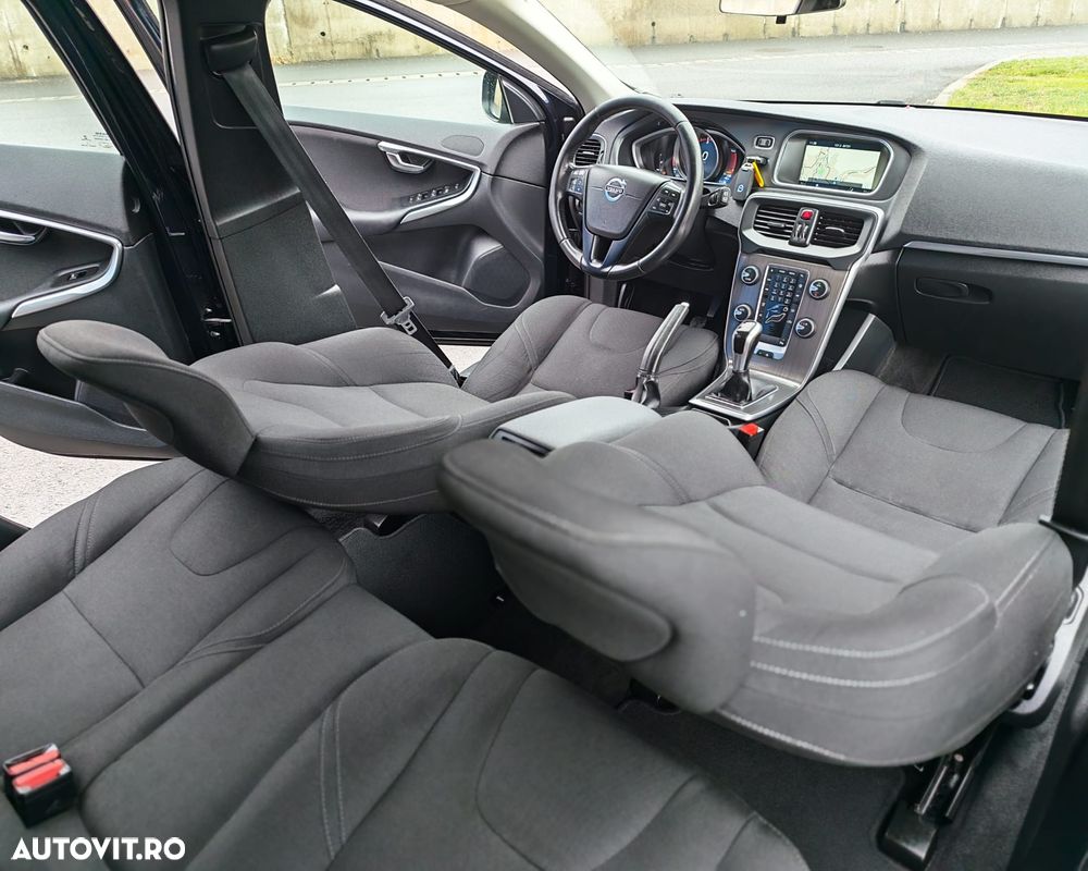 Volvo V40 D2 Kinetic - 16