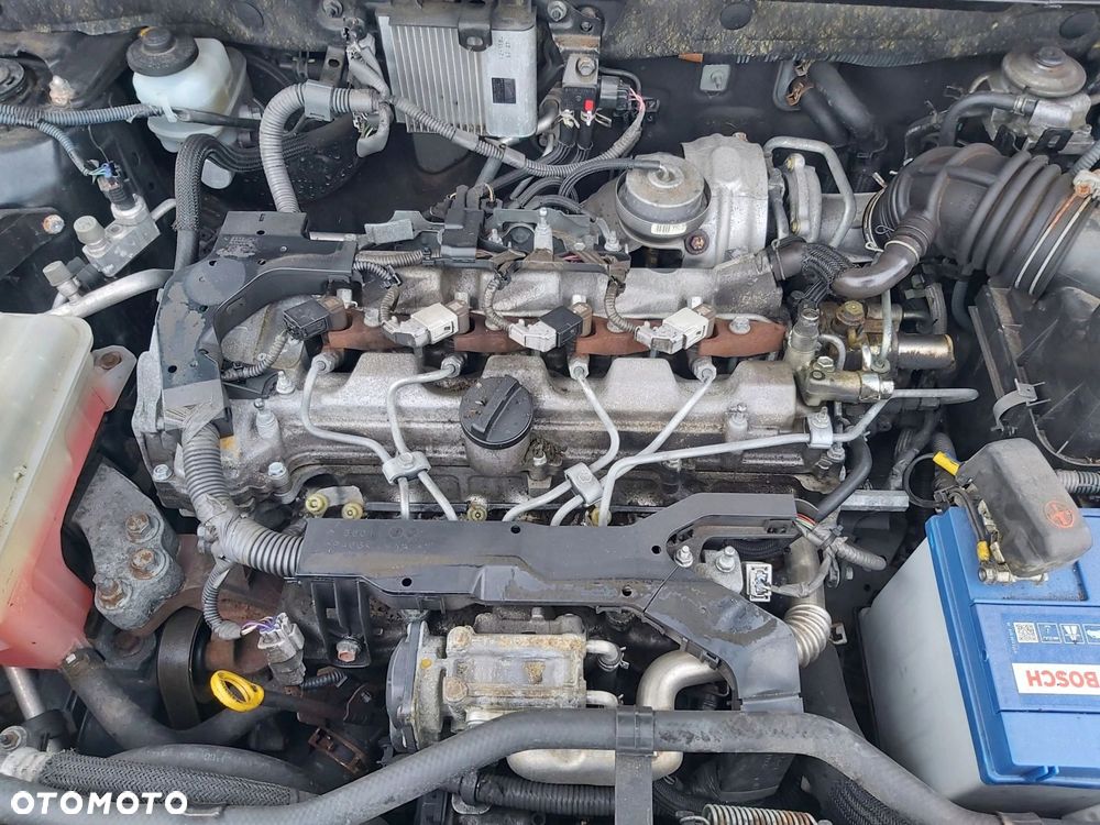 Toyota Rav4 III Avensis T27 Verso Silnik 2,2 D-cat 150 KM 2AD - 2