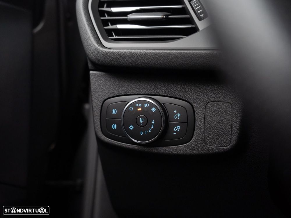 Ford Focus 1.0 EcoBoost MHEV ST-Line X - 19