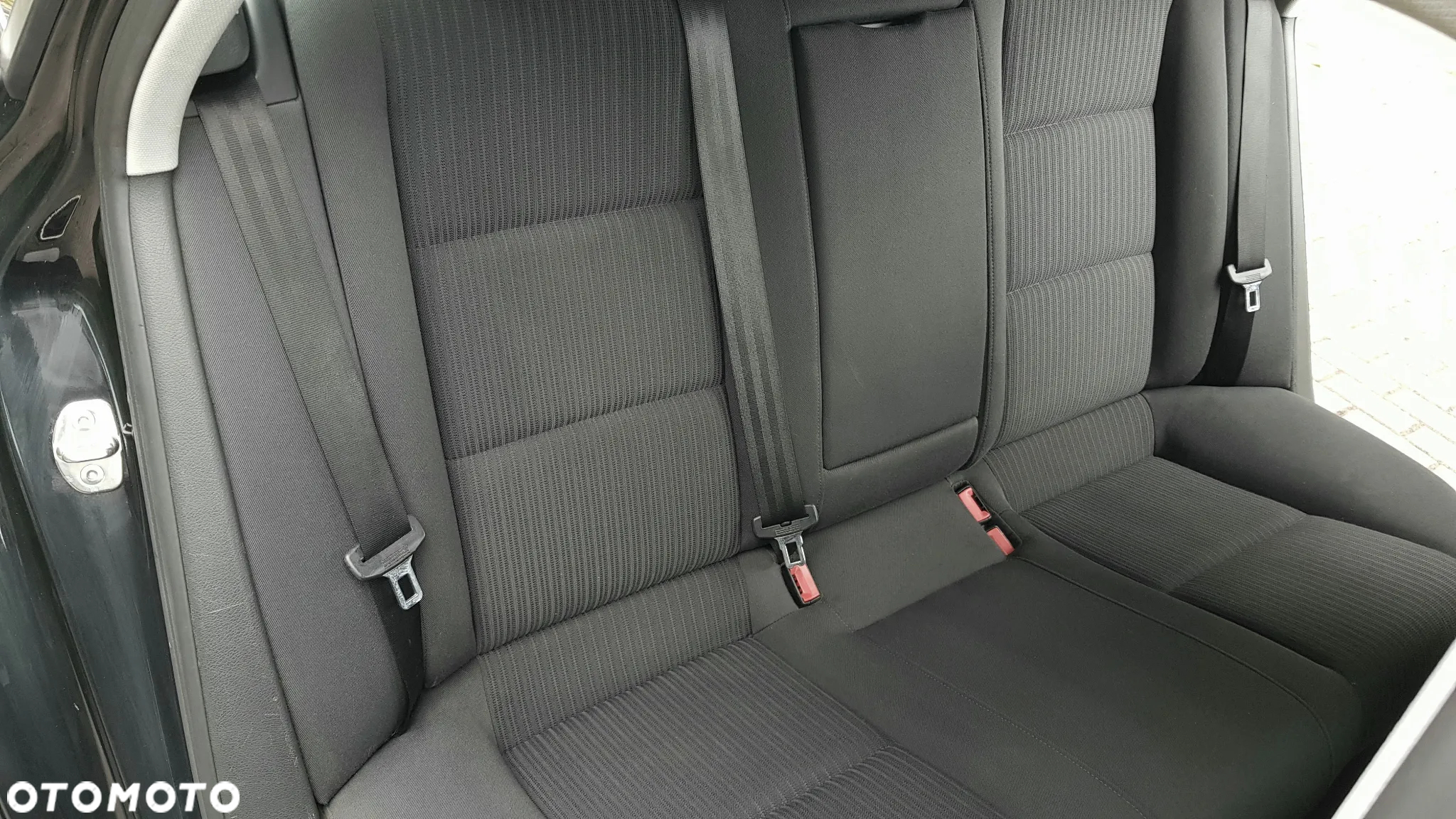 Audi A6 Avant 2.4 - 33
