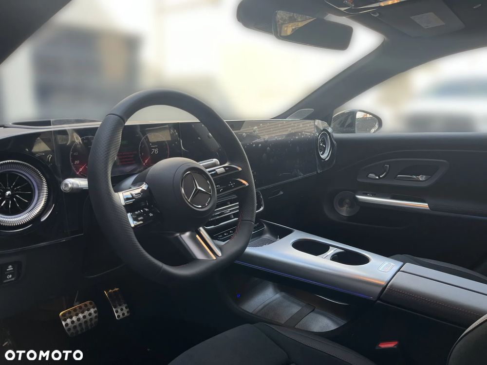 Mercedes-Benz CLA - 10