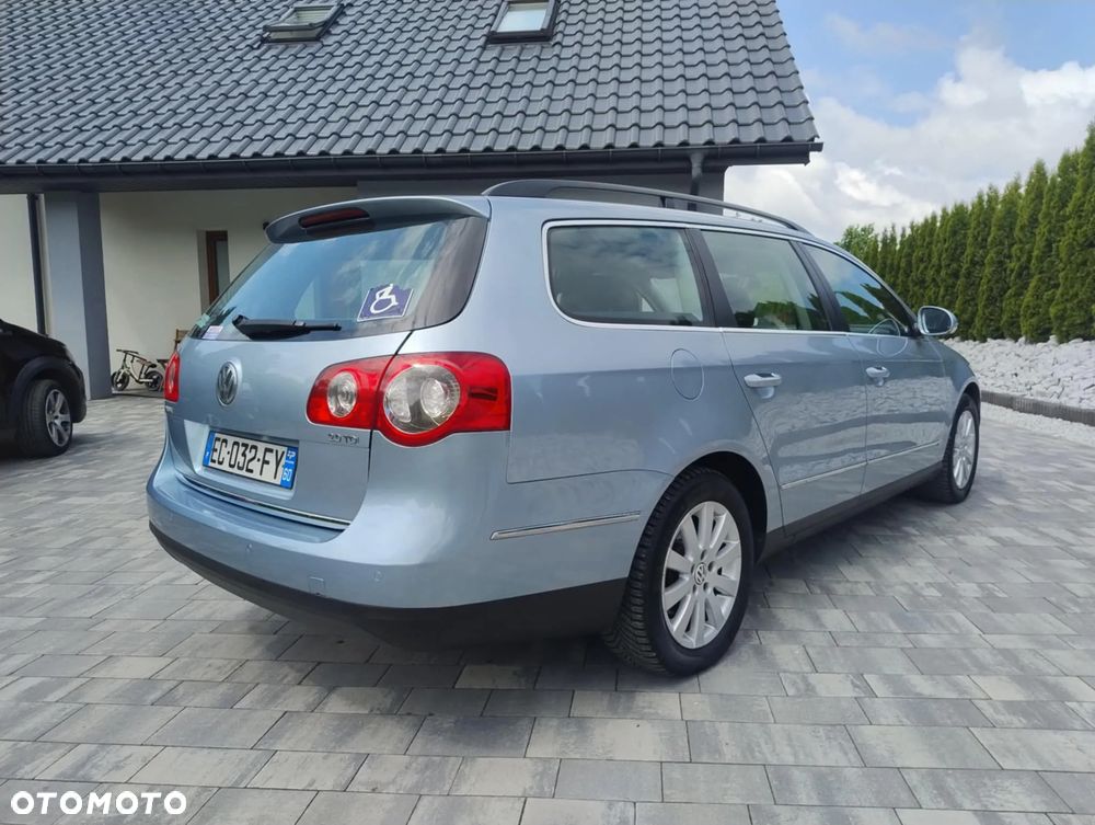 Volkswagen Passat 2.0 TDI Comfortline DSG - 3