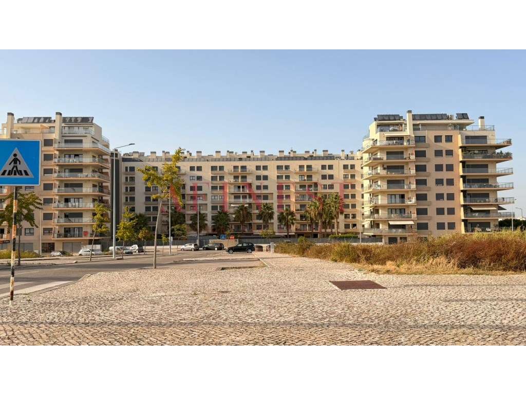 APARTAMENTO T2 RIVER TERRACES - QUINTA DA TRINDADE SEIXAL VISTA TOT... - Grande imagem: 4/28