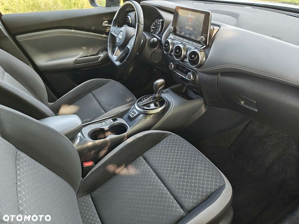 Nissan Juke 1.0 DIG-T N-Connecta DCT - 24