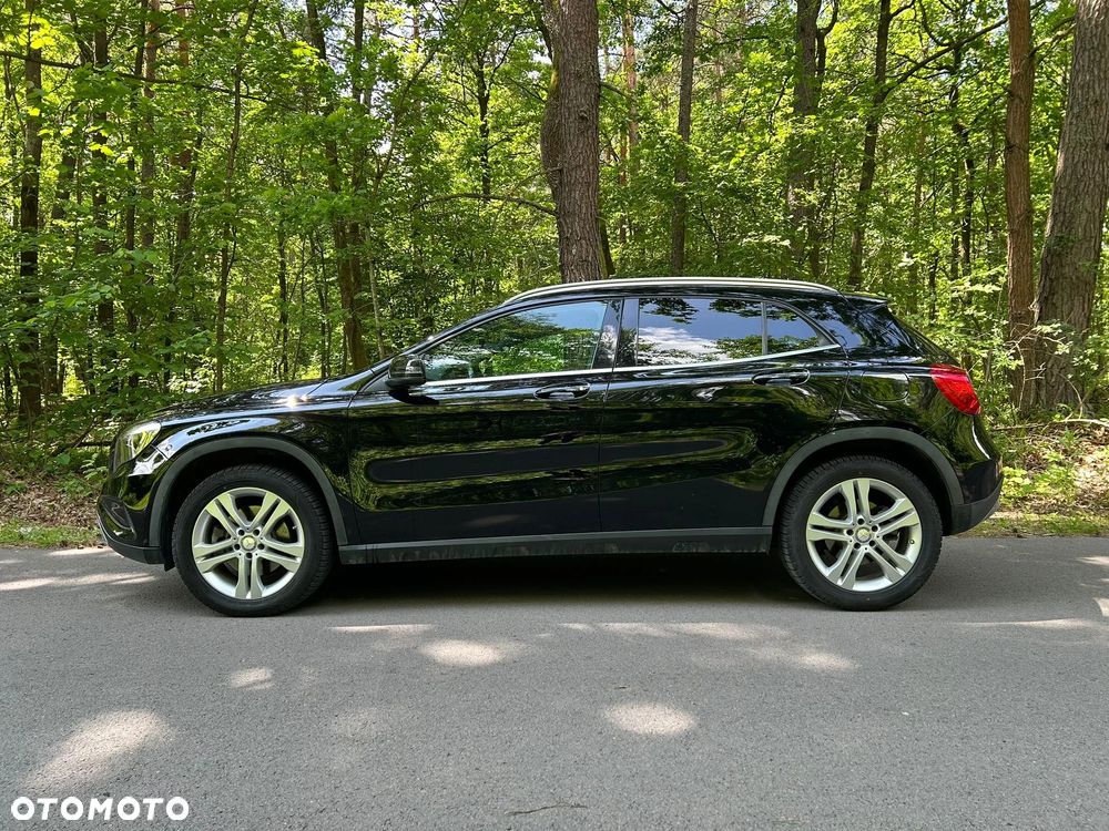 Mercedes-Benz GLA 250 4-Matic - 11