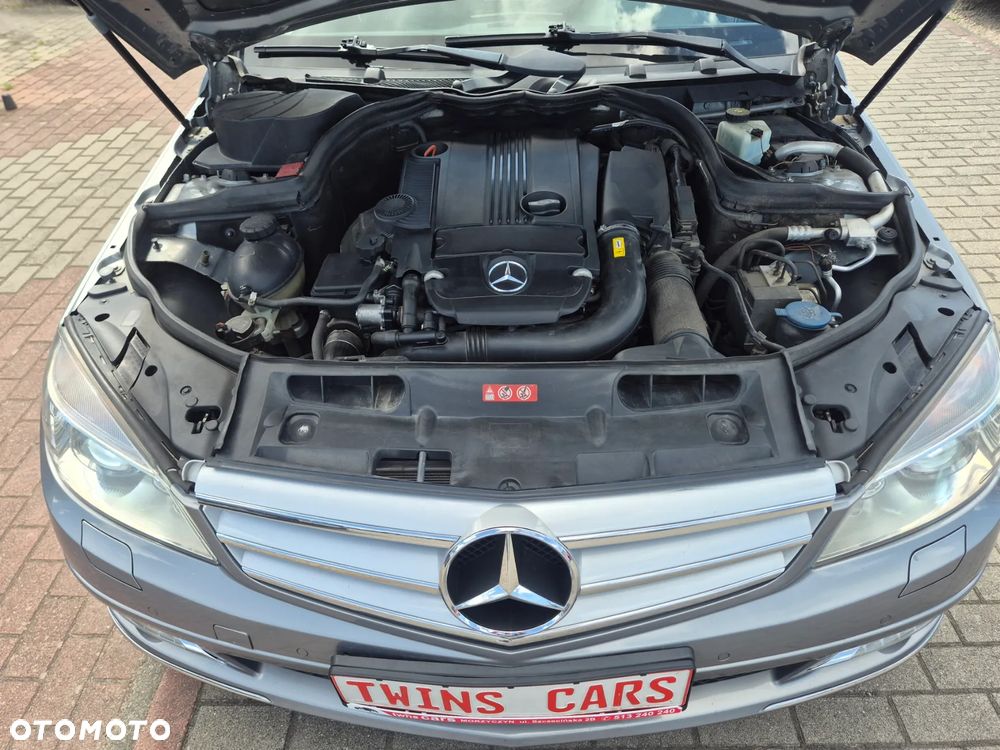 Mercedes-Benz Klasa C 200 (BlueEFFICIENCY) 7G-TRONIC Avantgarde - 21