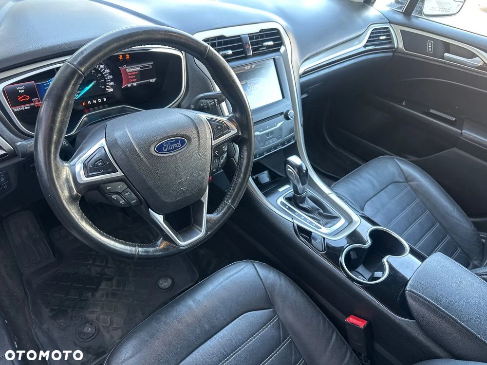 Ford Mondeo 2.3 Ambiente - 12
