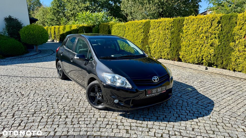 Toyota Auris 1.6 Premium - 1