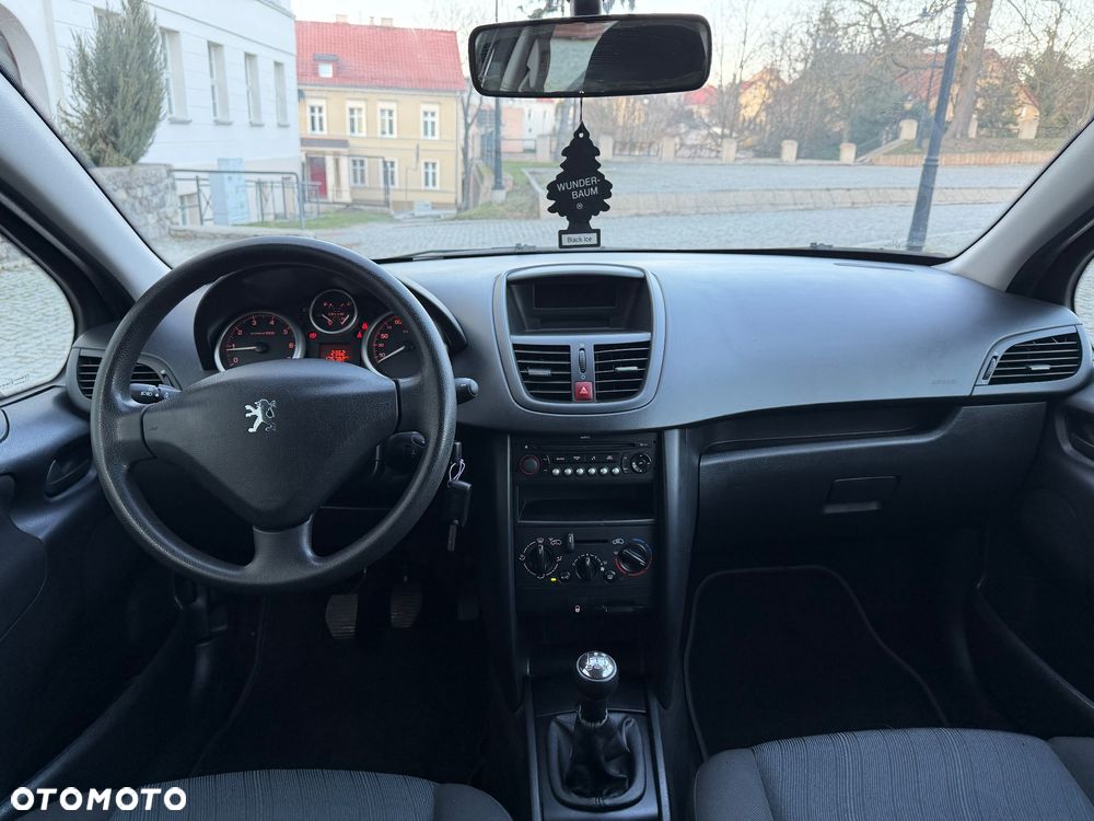 Peugeot 207 95 VTi Filou - 8