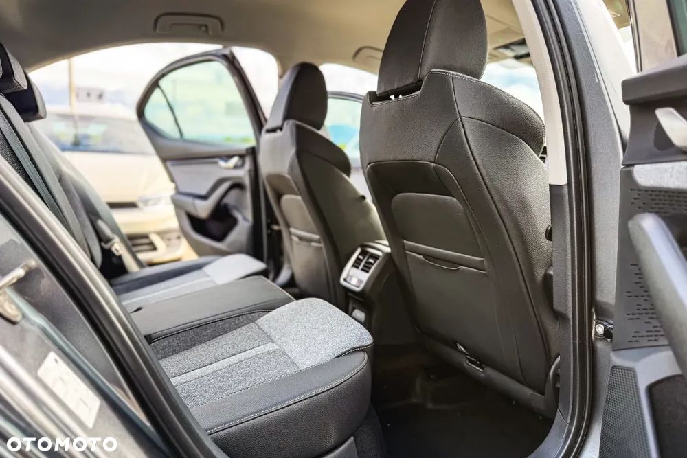 Skoda Octavia 1.5 TSI mHEV Drive Selection DSG - 24