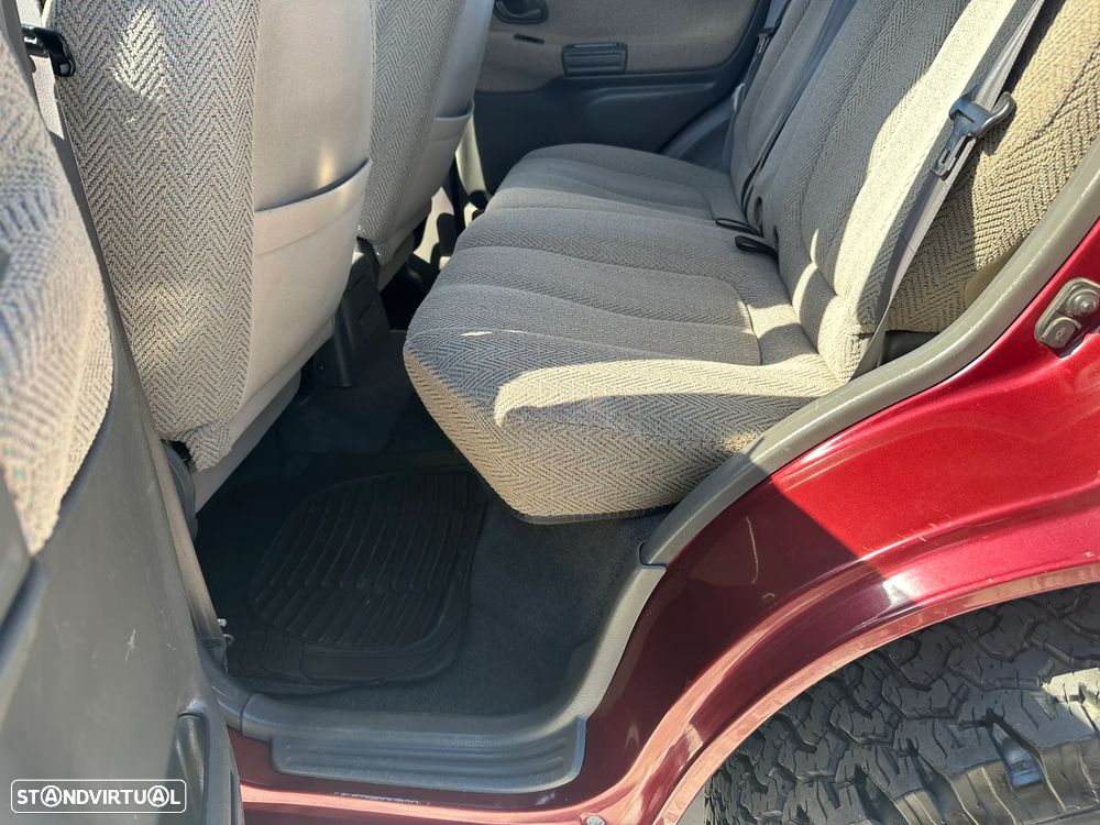 Suzuki Grand Vitara Metal Top 2.0 TDi - 23