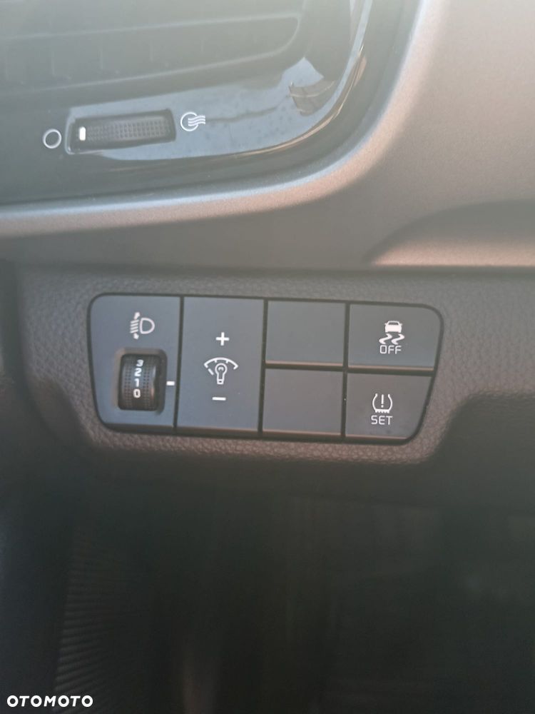 Kia Stonic 1.2 L - 15