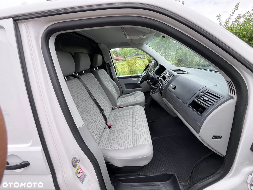 Volkswagen Transporter - 7