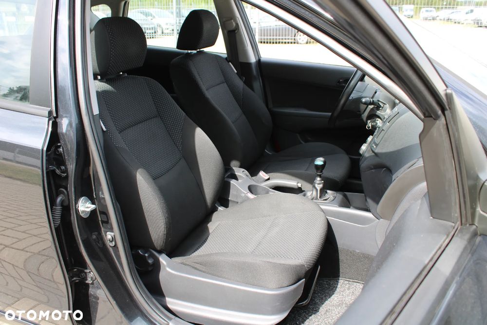 Hyundai i30 - 24