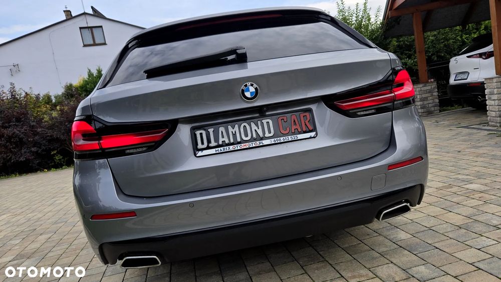 BMW Seria 5 520i Luxury Line - 17