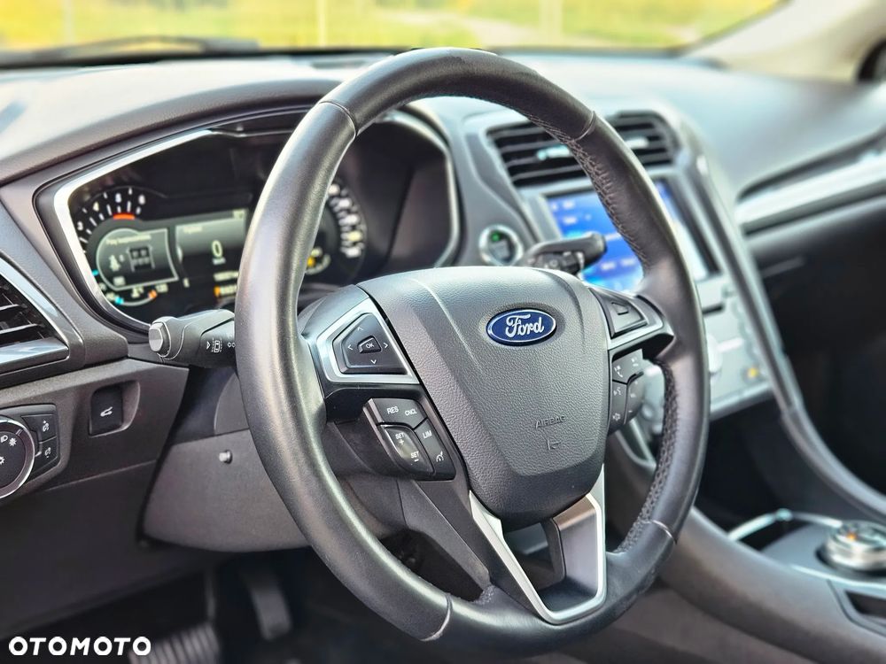 Ford Mondeo 2.0 EcoBlue Titanium - 25