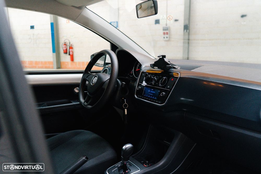 VW Up! 1.0 BMT Move Auto - 11