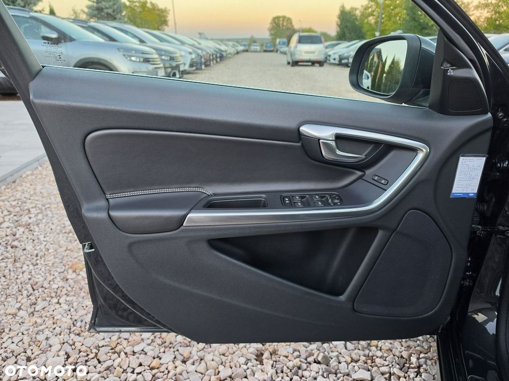 Volvo V60 - 24