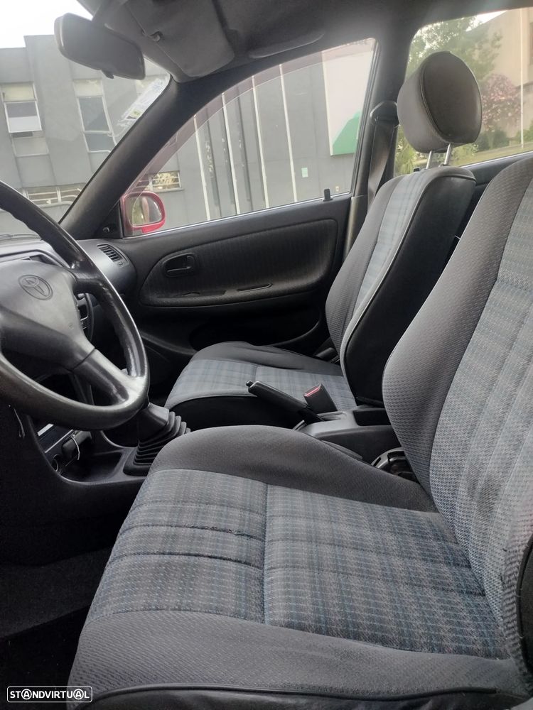 Toyota Corolla - 6