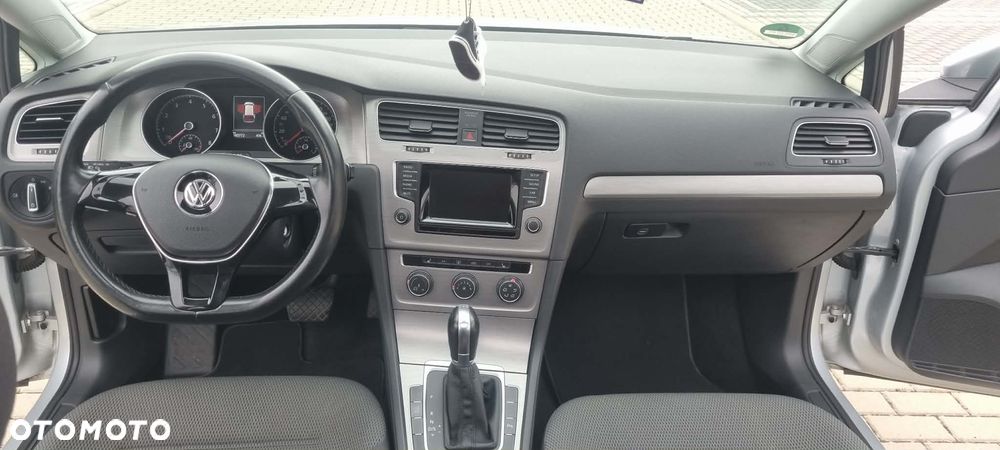 Volkswagen Golf 1.2 TSI BlueMotion Technology DSG Comfortline - 5