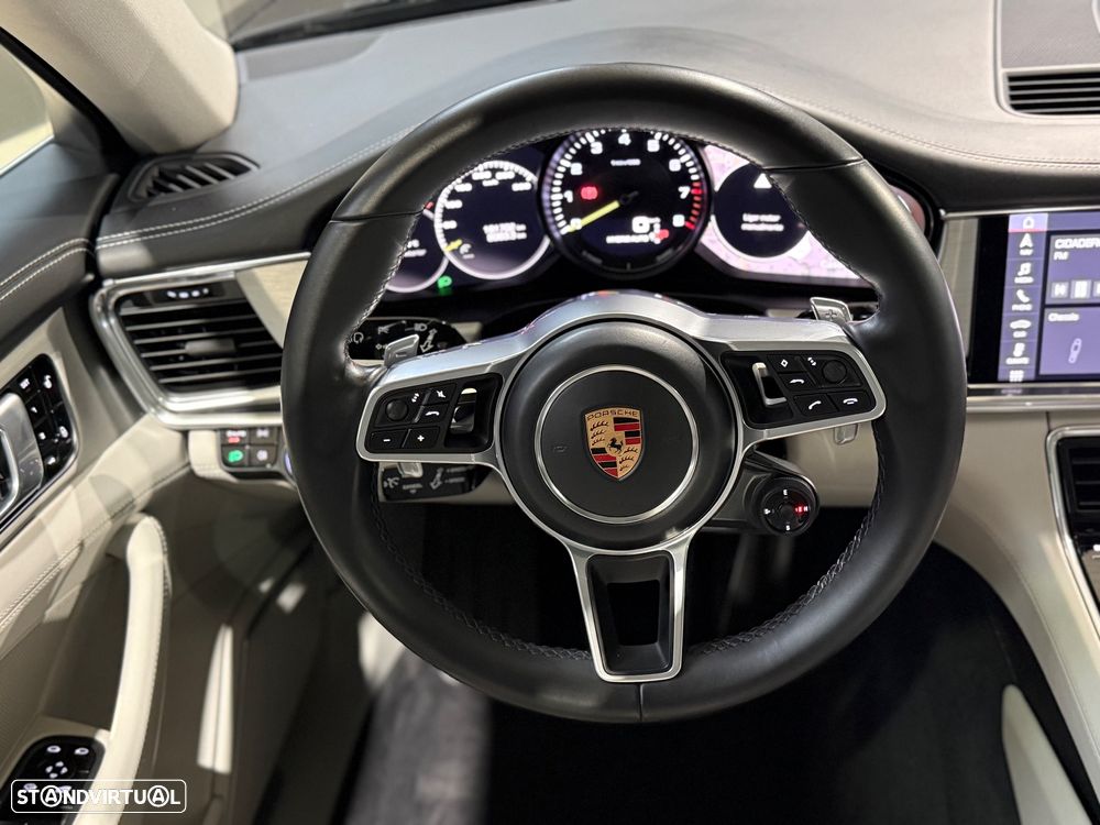 Porsche Panamera 4 E-Hybrid Executive - 43