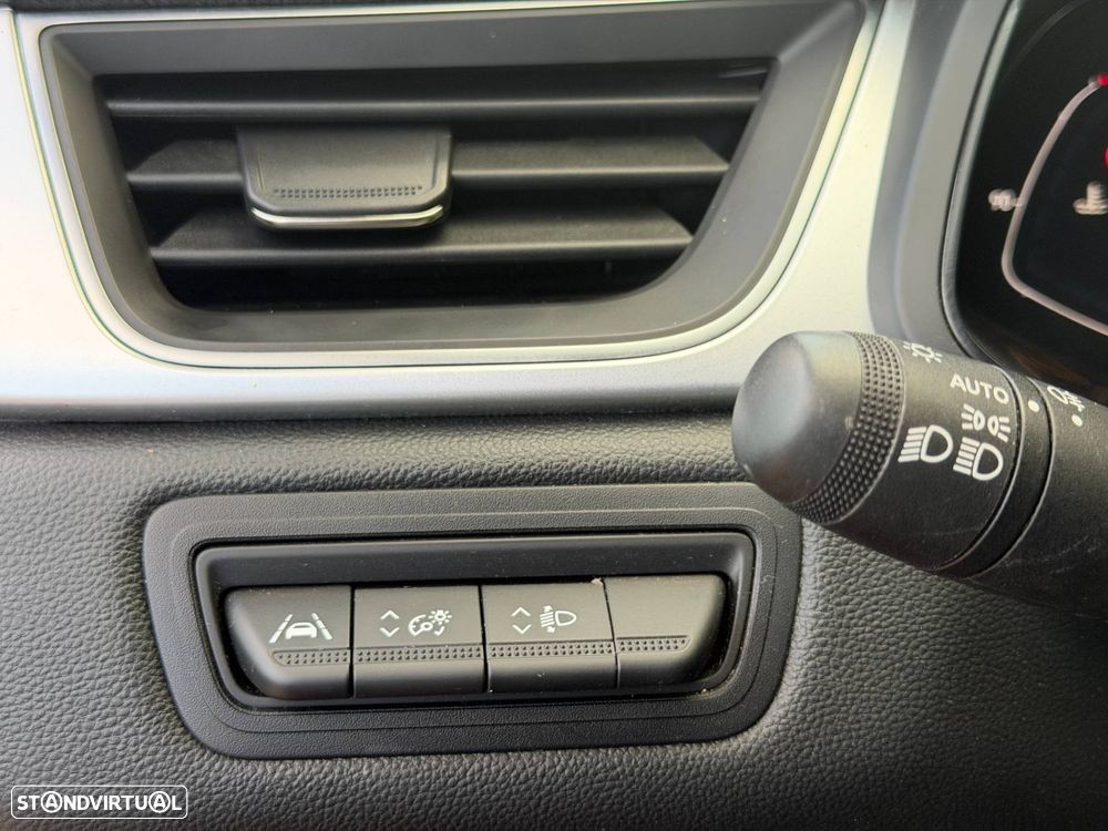 Renault Captur 1.0 TCe Techno - 17