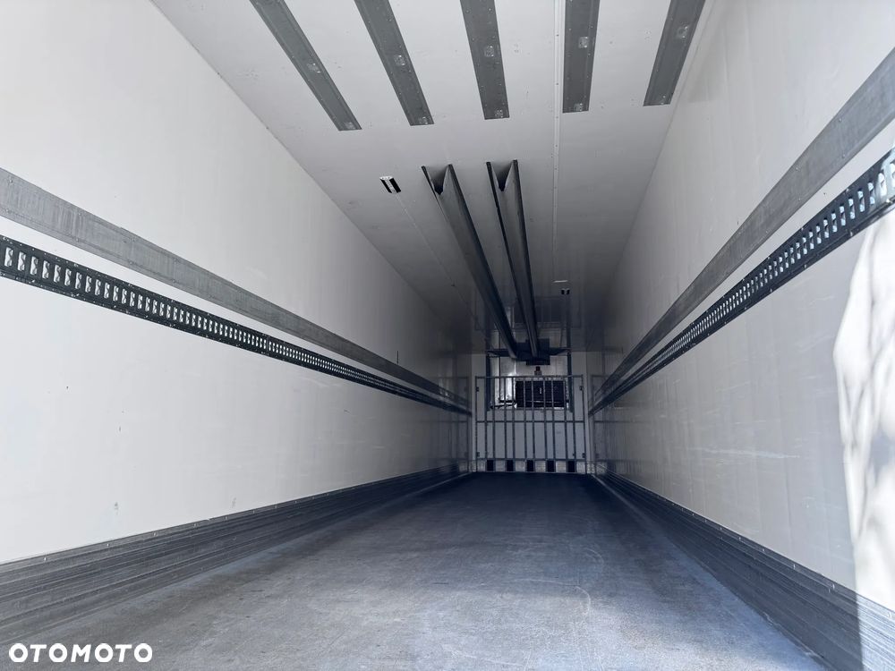 Chereau CSD3 Thermoking SLX400 - 21